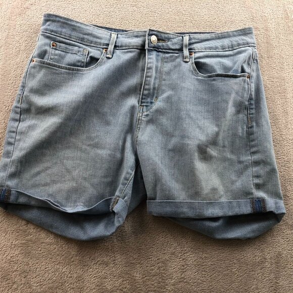 Levis Signature Womens Jean Shorts Suze 12 Mid-Rise Blue Denim Casual Cuffed - Picture 13 of 14